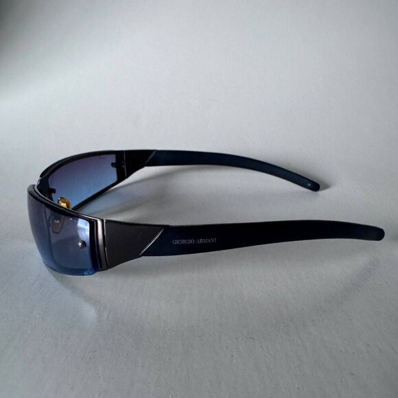 Vintage Giorgio Armani Retro Unisex Black Shield Sunglasses with Blue Gradient L - Picture 2 of 9
